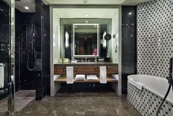 Hilton İstanbul Bomonti Hotel