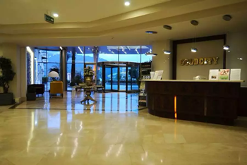 Goldcity Hotel-Resepsiyon
